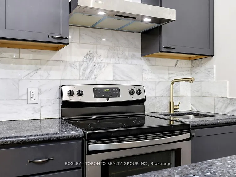 21 Lansdowne Ave #1 — Photo 14