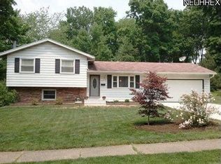 2457 Norman Dr, Stow, OH 44224