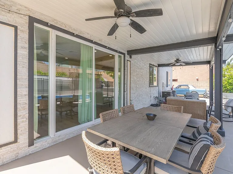 15736 Home Ct — Photo 25