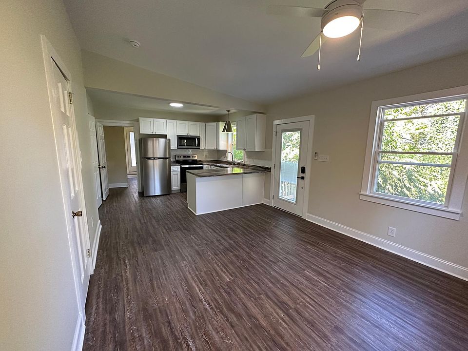1st image of 2093 Craig St APT 3