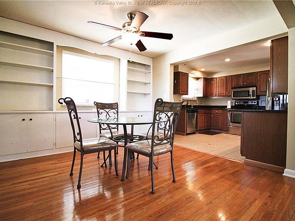 5th image of 1206 Village Dr