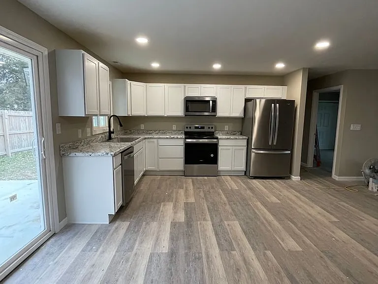 431 Harris St — Photo 4