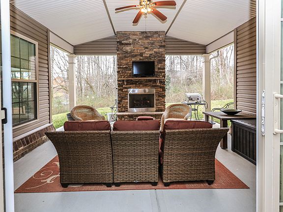 2nd image of 3331 Teal Creek Ln
