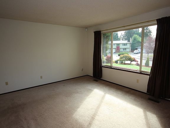 2nd image of 27511 43rd Ave S