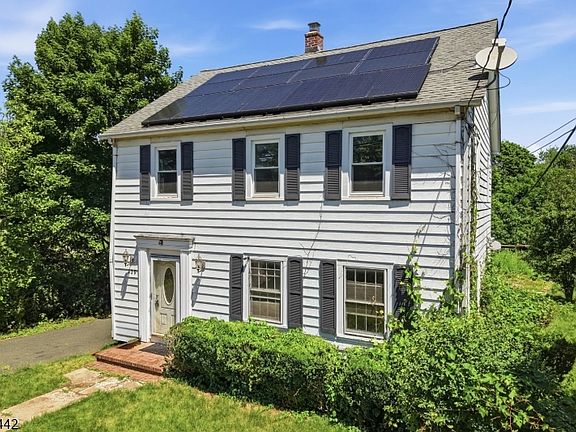 3rd image of 435 Union Ave