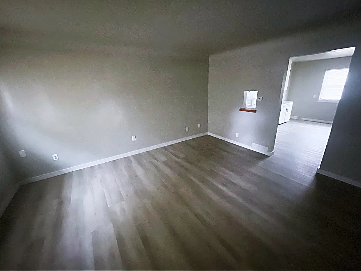 2 bed, 816 sqft, $1,250 — Photo 3