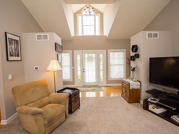 4th image of 51220 Bridlewood Ct