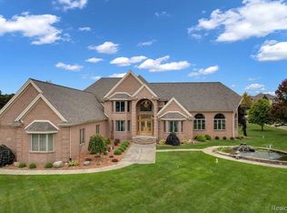 9450 Shyre Cir, Davison, MI 48423