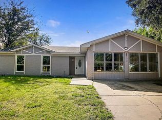 4700 Green Hollow Dr, Arlington, TX 76017