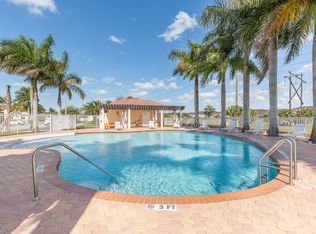 17944 NW 74th Ct, Hialeah, FL 33015