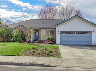 2754 Brookside Dr, Medford, OR 97504