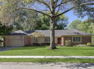 624 Hawthorne Dr, Carmel, IN 46033