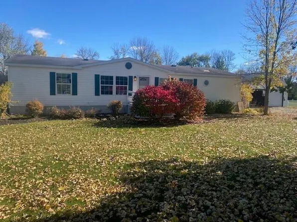 6 Renadette Rd, Plattsburgh, NY 12901