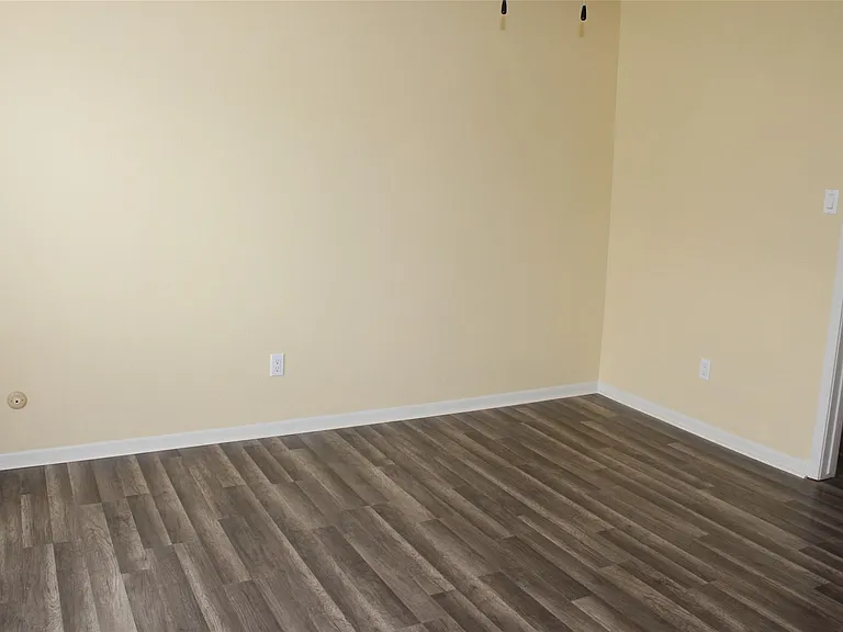 3919 Fairmont Pkwy #200 — Photo 16