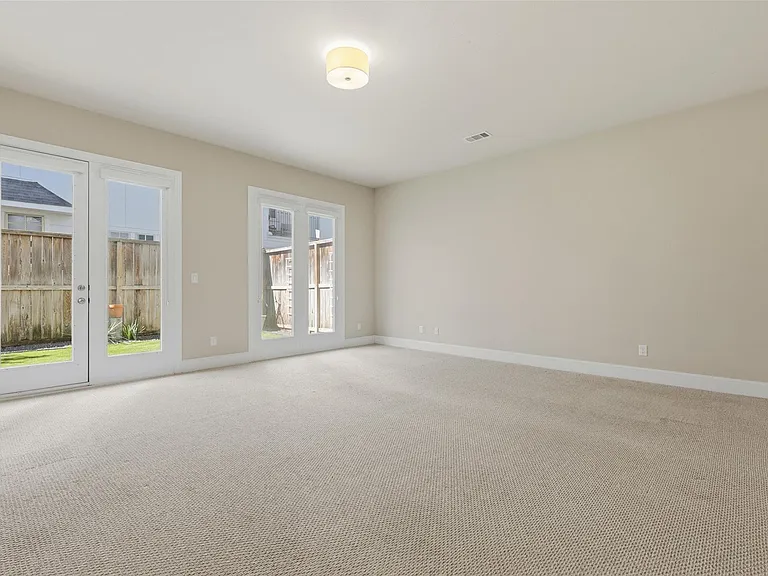 2707 Cohn Trl — Photo 9