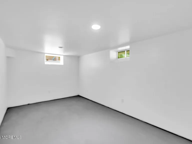 809 Commonwealth Blvd — Photo 36