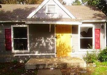 1st image of 4914 Leland Ave