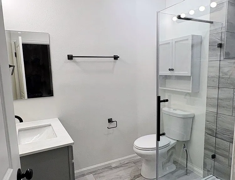 240 Main St #2B — Photo 3