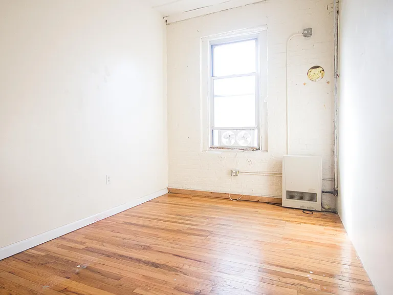 175 Stockholm St #211 — Photo 13