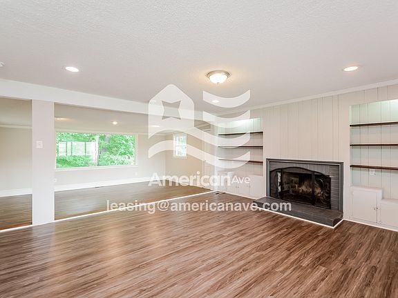 78867_002_wm_-_living_room_13123380.jpg