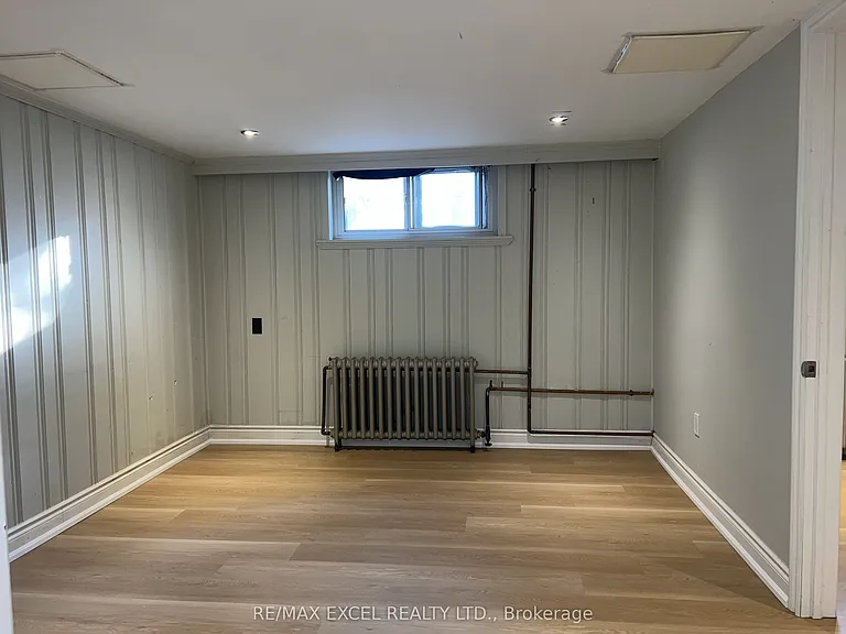 1284 Pharmacy Ave #BASEMENT — Photo 8