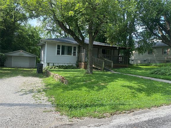 2nd image of 532 Melbourne Dr