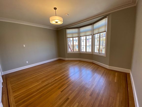 5th image of 2960 Fillmore St #6