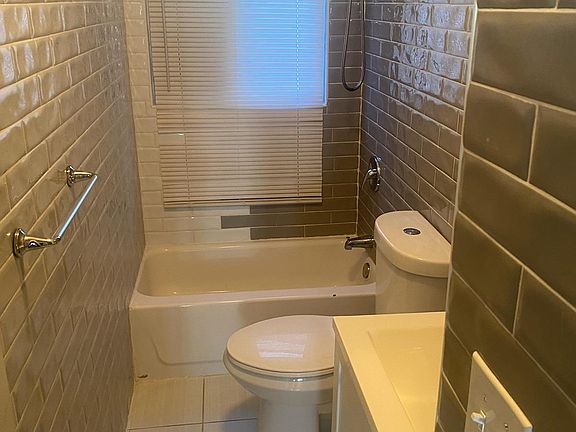 3rd image of 10965 Liverpool St #2