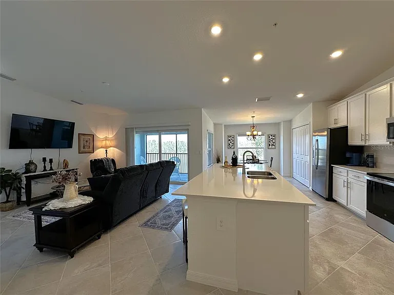 14241 Heritage Landing Blvd #1823 — Photo 9