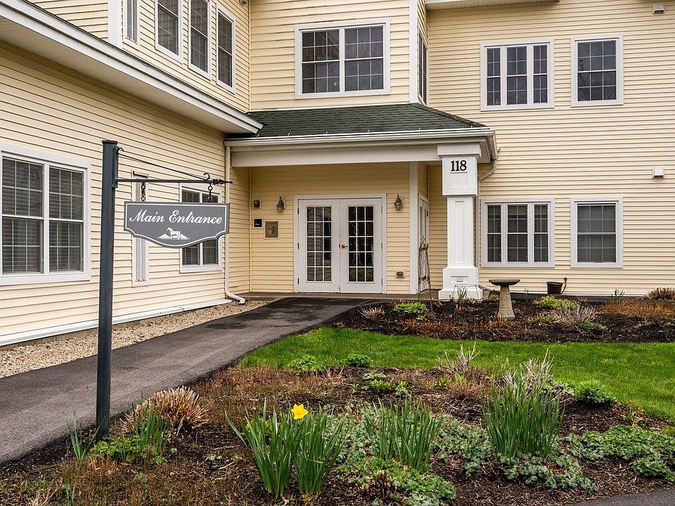 Secretariat Estate Apartments Rochester, NH Zillow