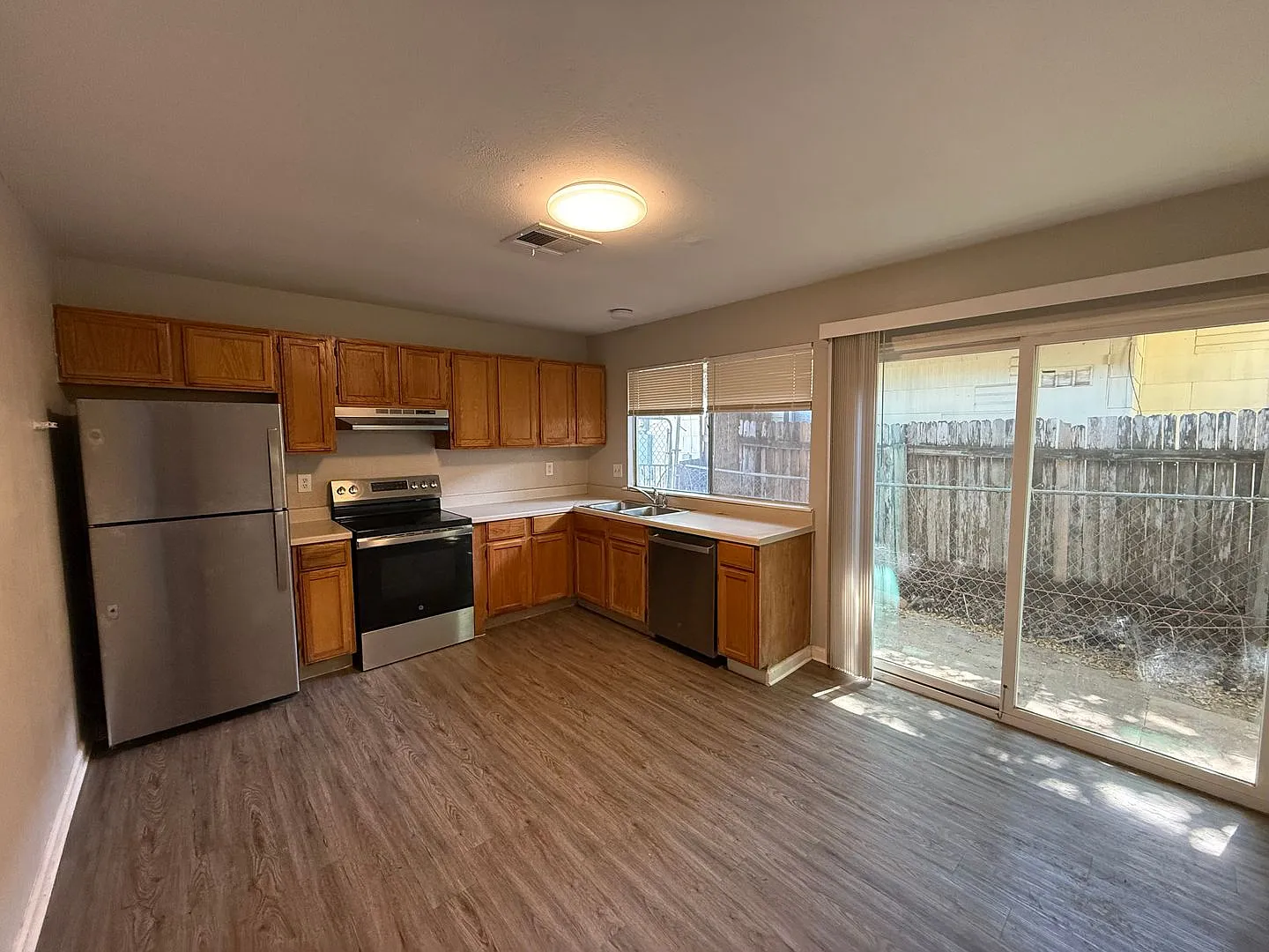 3 Bedroom Duplex — Photo 2