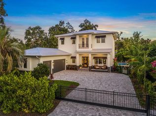 1954 Goldenrod St, Sarasota, FL 34239