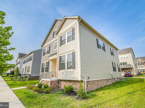 9563 Jefferson St, Manassas, VA 20110