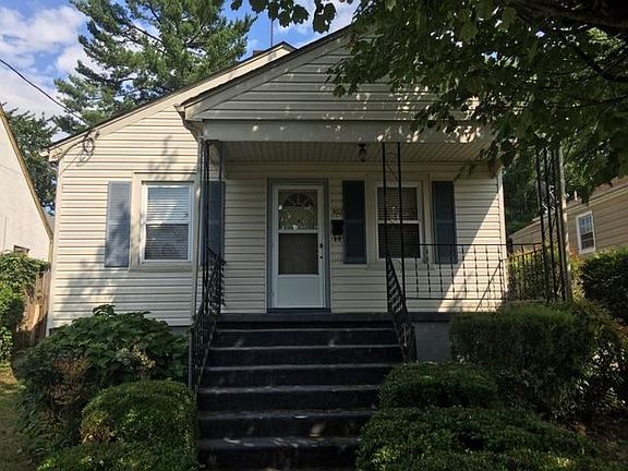 2nd image of 302 Loudon St