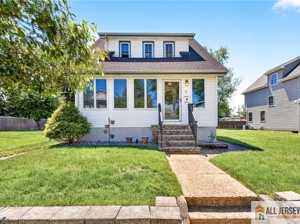 3 Buchman St, Piscataway, NJ 08854