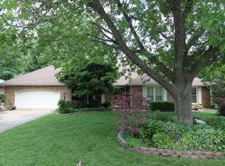 1715 E Vincent Dr, Springfield, MO 65804
