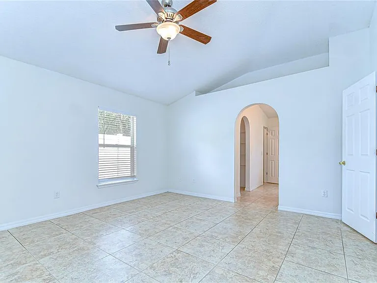 18303 Elmhurst Ln — Photo 22