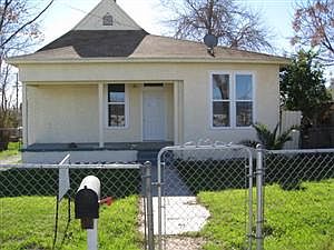 1st image of 2859 NE 30th St