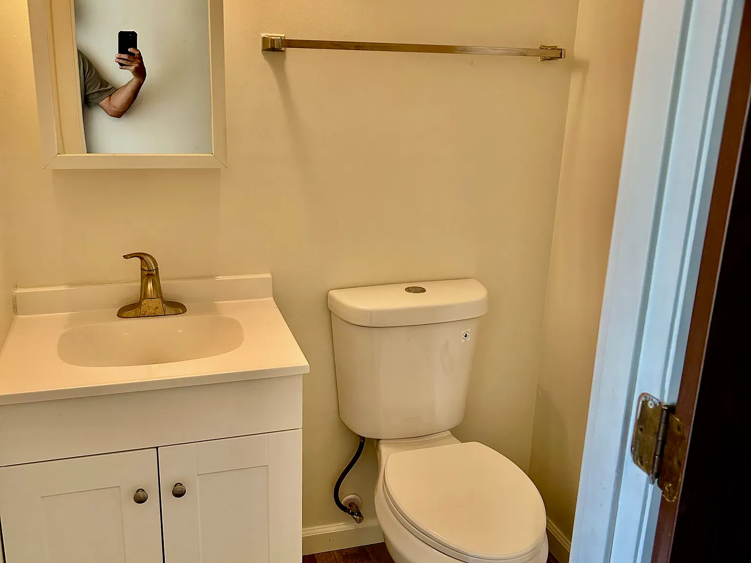 2 bed, 1.5 bath, 1100 sqft, $1,350 — Photo 3