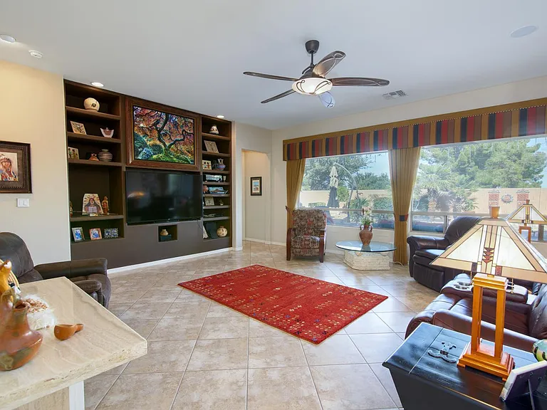 42204 W Rummy Rd — Photo 13