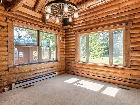 3rd image of 3262 Lake Forest Rd