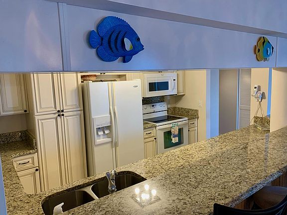 4th image of 3831 S Atlantic Ave APT 501