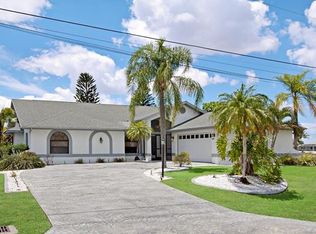 406 SE 12th Ct, Cape Coral, FL 33990
