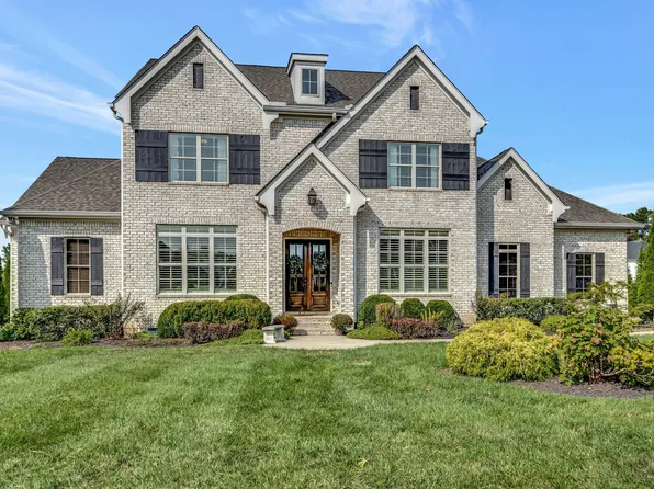 4152 Banner Square Ln, Arrington, TN 37014