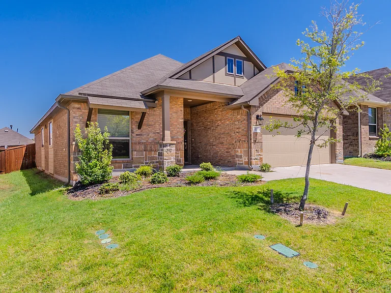 227 Hawthorn Dr — Photo 28