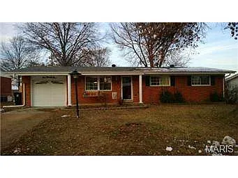 691 Southshire Dr photo 1