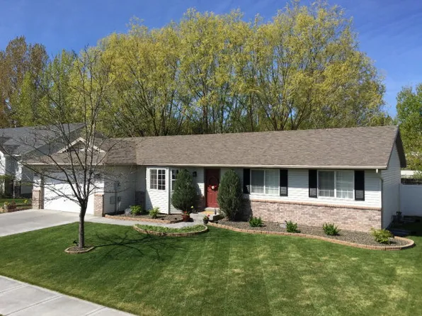 3580 S Stonehaven Dr, Ammon, ID 83406