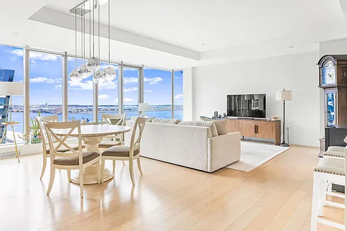 135 Seaport Blvd #2201 Photo 1