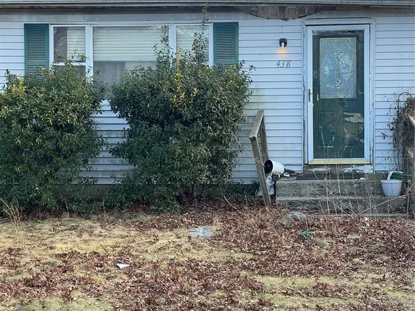 438 Auborn Avenue, Shirley, NY 11967