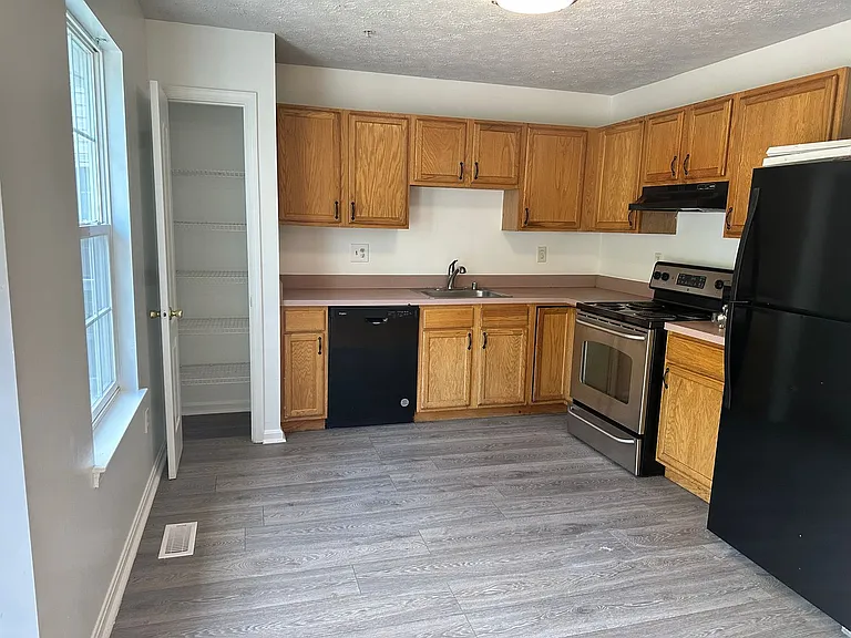 11 Winlo Ct — Photo 8
